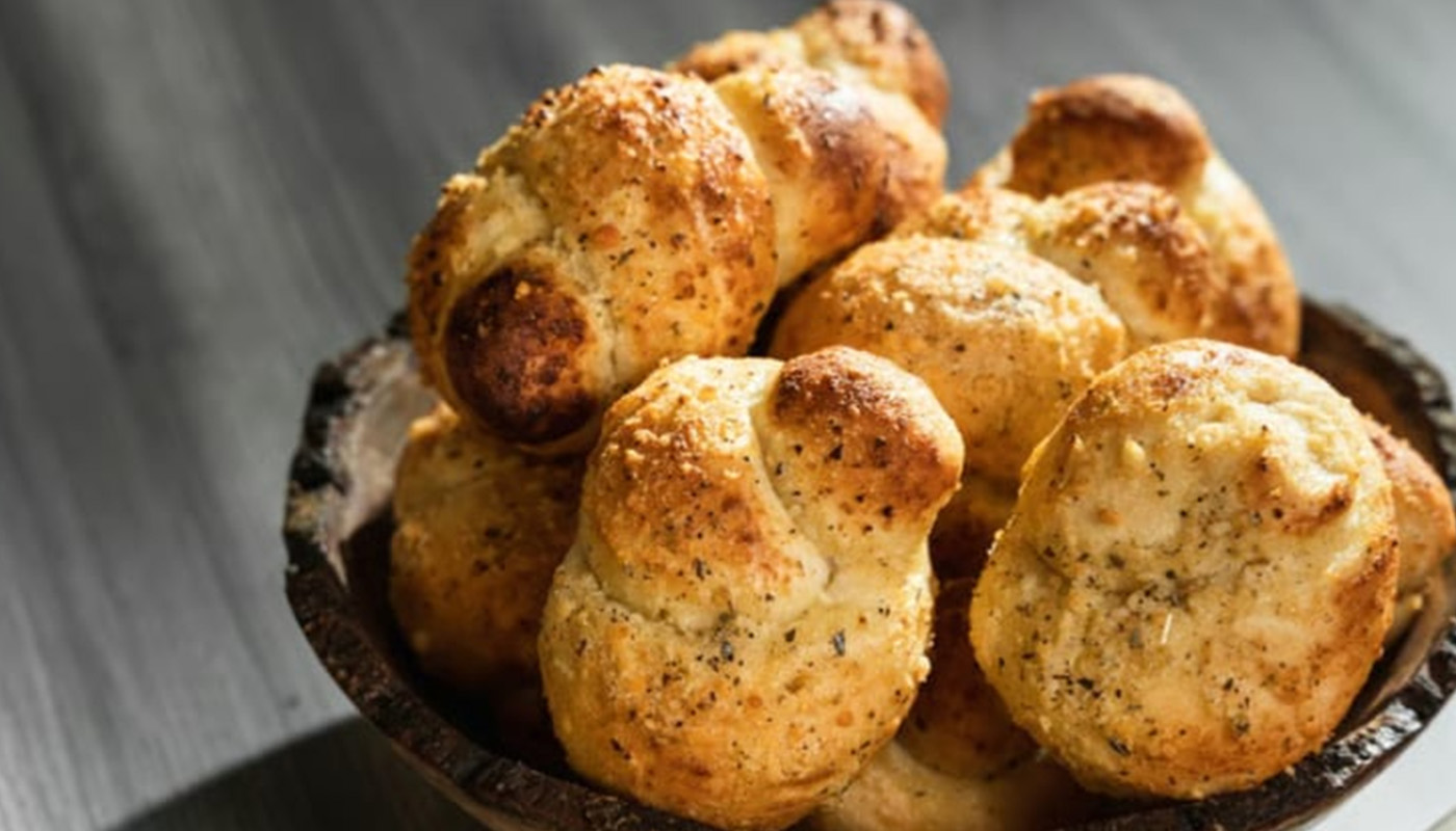 10pc Garlic Knots image