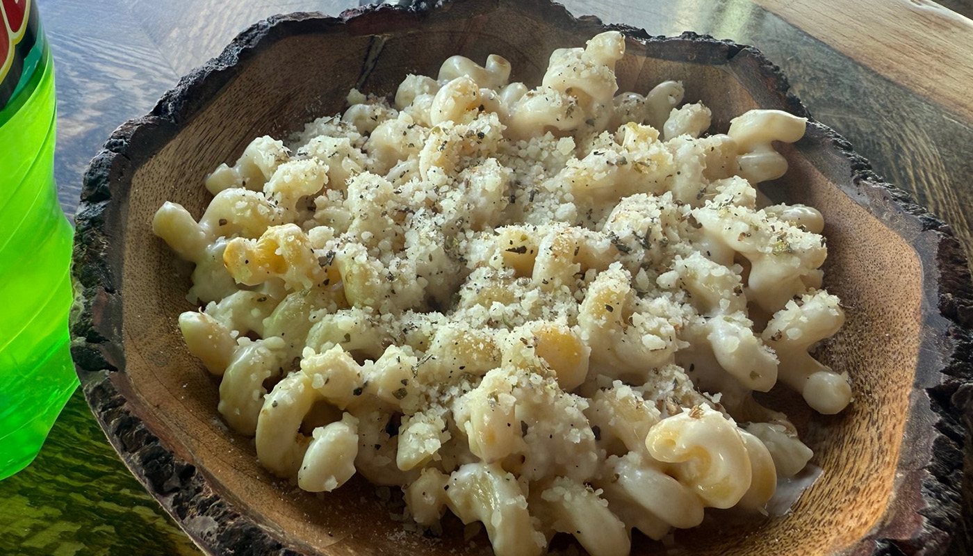 Pasta with Alfredo Sauce image