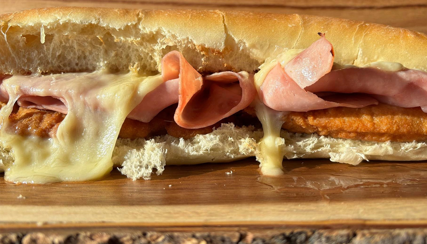 Chicken Cordon Bleu image